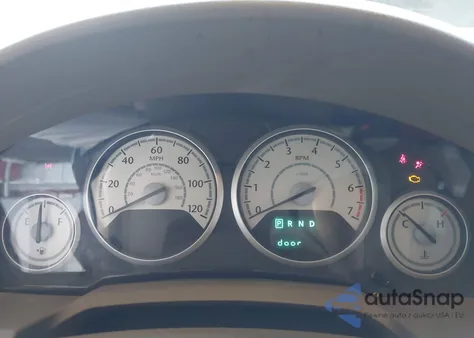 2010 Chrysler Town & Country Lx из США, поврежденный, VIN 2A4RR4DE0AR186389